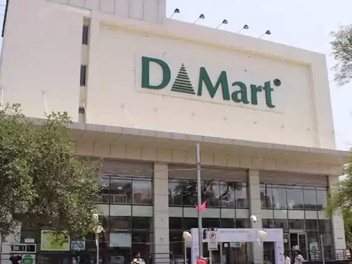 SWOT Analysis of DMart - DMart